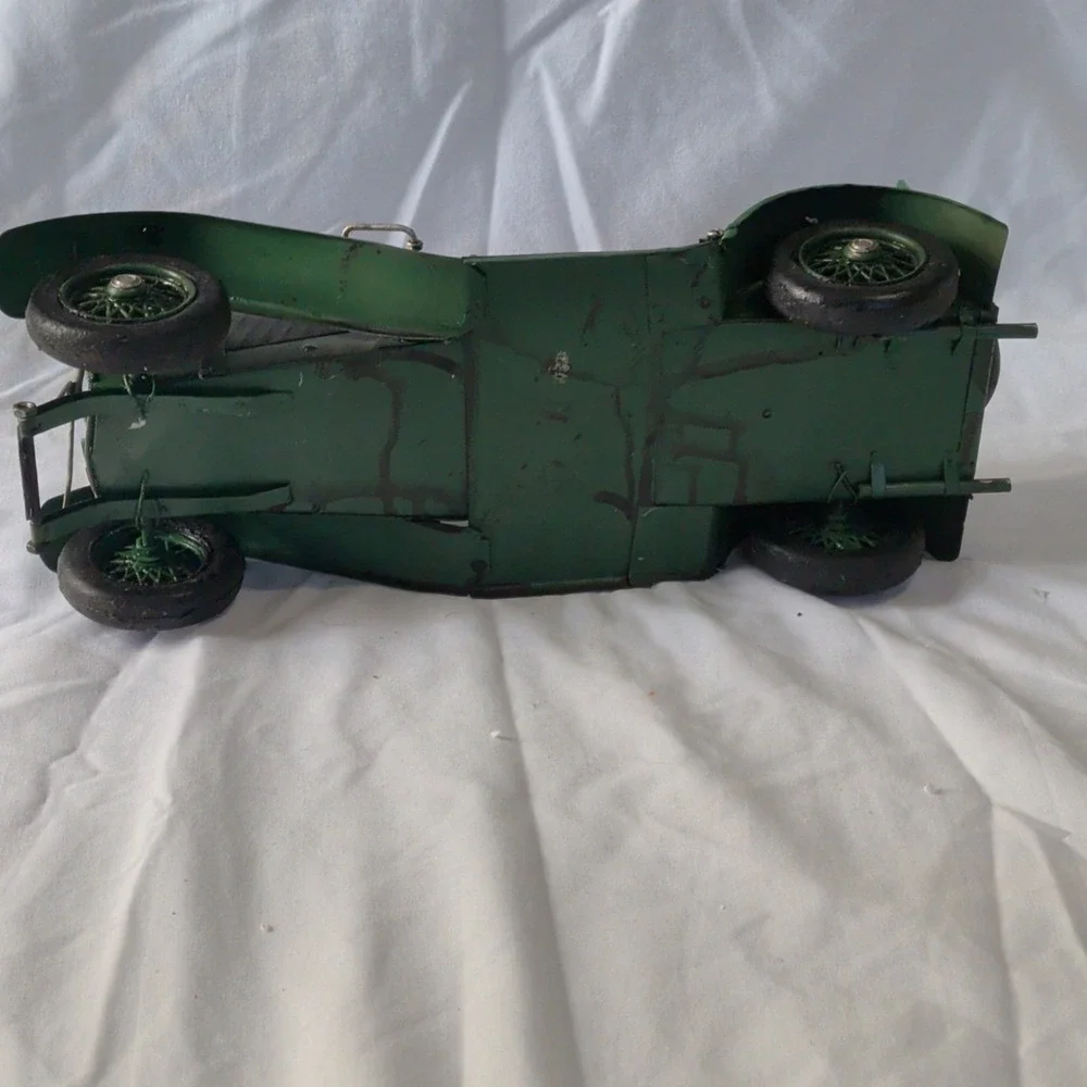 Green Vintage-Style Open Top Model Car Display Vehicle w/ Spare Wheel